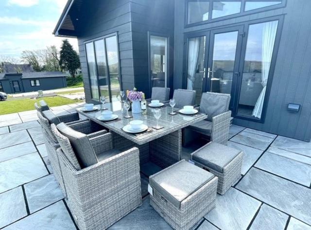 *Luxury Holiday Home With Hot Tub Close To Beach* Penally Exterior foto